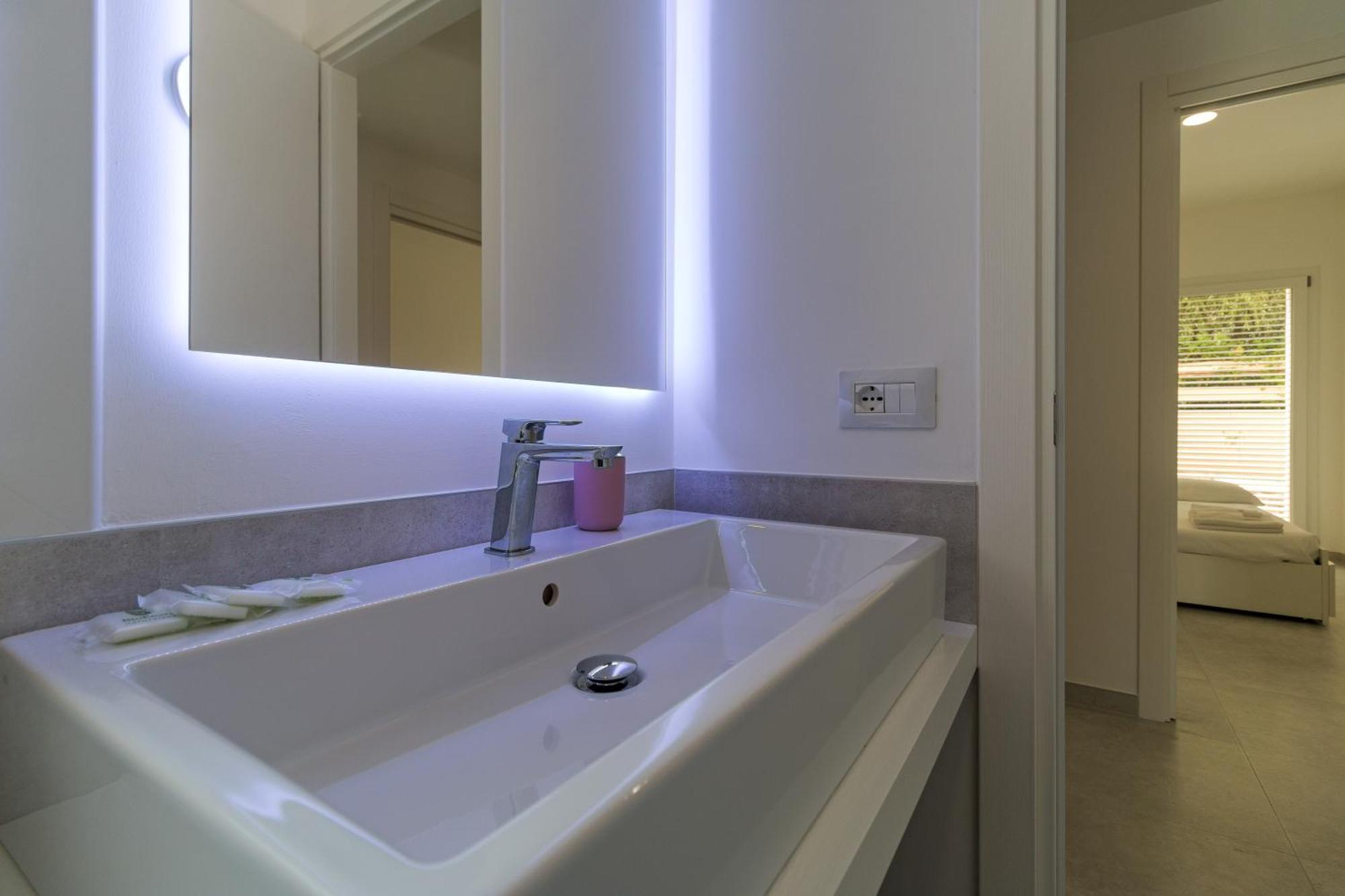 Appartamento Perla Bianca, Con Wifi E Air Con Cala Gonone Exterior photo